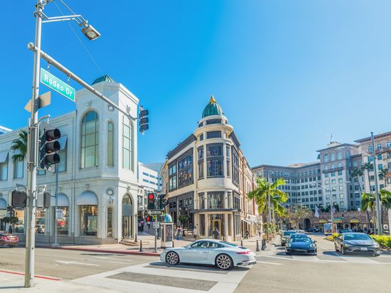 USA_California_Los Angeles_Beverly Hills_Rodeo Drive_shutterstock_2391663563