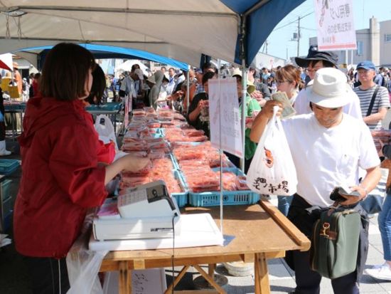 札幌発増毛（ましけ）春の味まつりバスツアー 春のごちそう旅！増毛で海の幸と地酒を満喫＆ワイナリーで試飲もお楽しみ＜5月30日限定／1名から催行／札幌駅発着＞