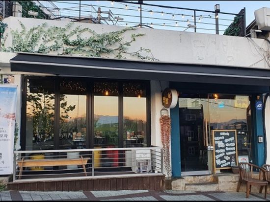 「梨泰院クラス」夕方から出発のロケ地巡りツアー ＜日本語ガイド＞