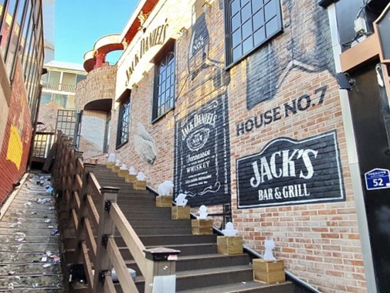 「梨泰院クラス」夕方から出発のロケ地巡りツアー ＜日本語ガイド＞