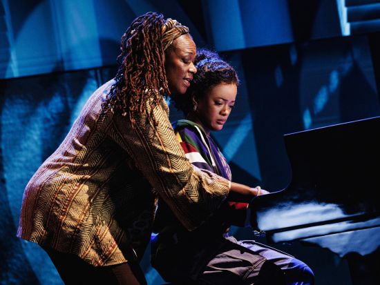 【2026年2月22日終演】『ヘルズ・キッチン』 ブロードウェイ・ミュージカル チケット予約 