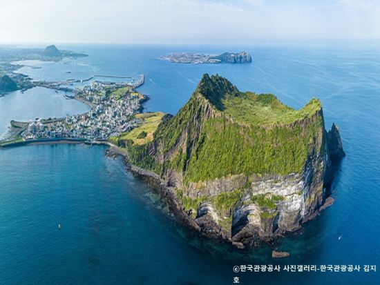 済州市内 貸切チャーターツアー ＜最大定員13名／6～9時間／日本語ガイド＞ ※車1台あたり料金