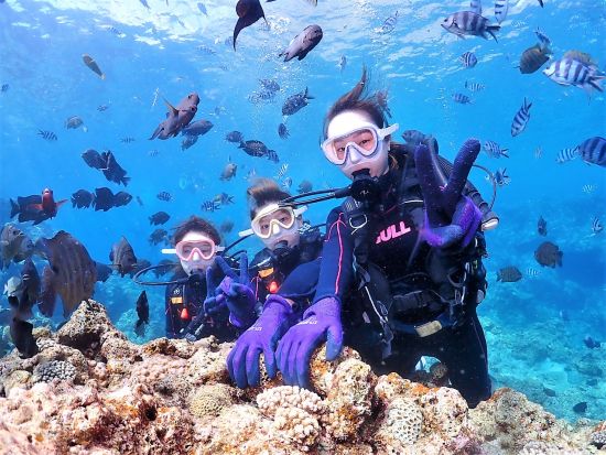 青の洞窟シュノーケリング＆体験ダイビング　少人数制で初めての方も安心◎　撮影データを無料でプレゼント！＜恩納村発／4時間＞