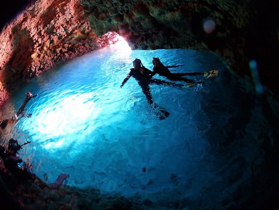 青の洞窟シュノーケリング クリアSUP・クリカヤック付きプランあり★迷ったらココにお任せ！★GoPro撮影付＜少人数制／恩納村発＞