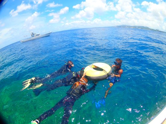 青の洞窟シュノーケリング クリアSUP・クリカヤック付きプランあり★迷ったらココにお任せ！★GoPro撮影付＜少人数制／恩納村発＞