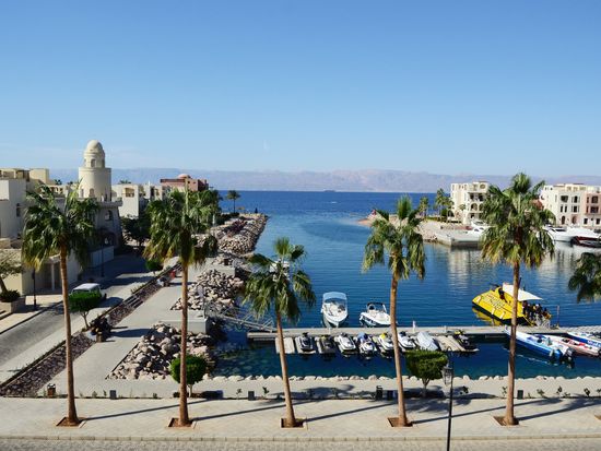 Jordan_Aqaba_City_shutterstock_1248773863