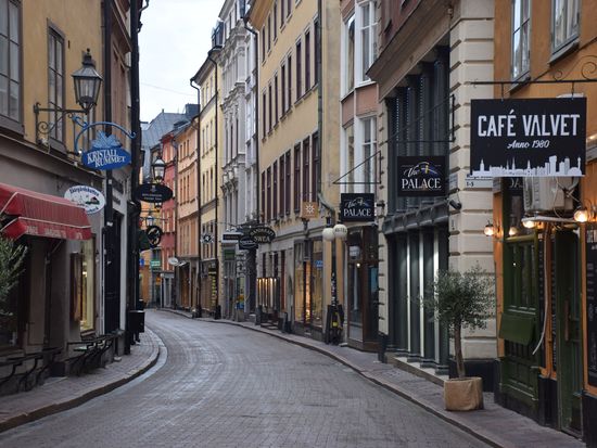 Sweden_Stockholm_Gamla Stan_pixta_95747575_M