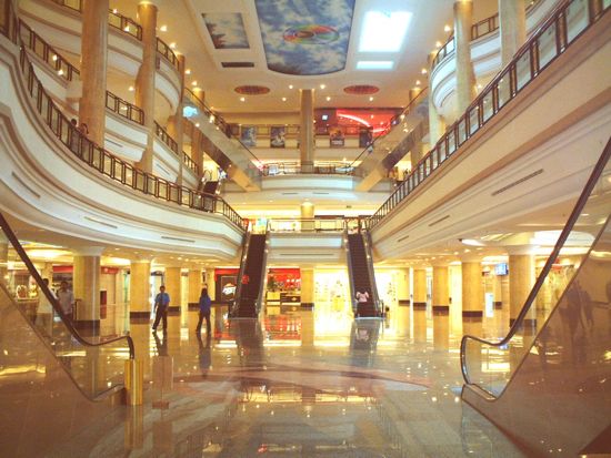 トランジット（乗り継ぎ）専用 ブルネイ観光ツアー　新旧モスク＆ガドン・ナイトマーケット＆ザ・モール ＜日本語ガイド＞