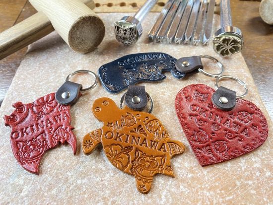 おきなわワールド 4種類から選ぶ工芸体験付のプランもご用意！ 沖縄の魅力が集まった定番の観光スポット！＜指定利用日より60日間引換OK／南城市＞