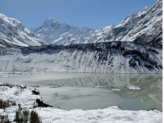 【5月～9月 冬限定】クイーンズタウン⇔マウントクック・テカポ 観光送迎サービス 世界遺産アオラキ・マウントクック国立公園で自由散策＜日本語ドライバーガイド＞