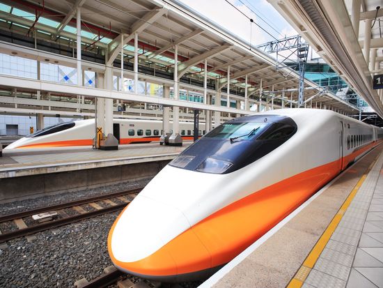 Taiwan_Taipei_High Speed Rail_shutterstock_104615357