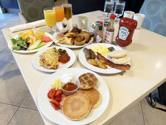 クヒオ・ビーチ・グリル（Kuhio Beach Grill）　ホテル朝食ミールクーポン　クーポン引き換え後、お好きな時に利用可能！＜ワイキキビーチマリオット内＞