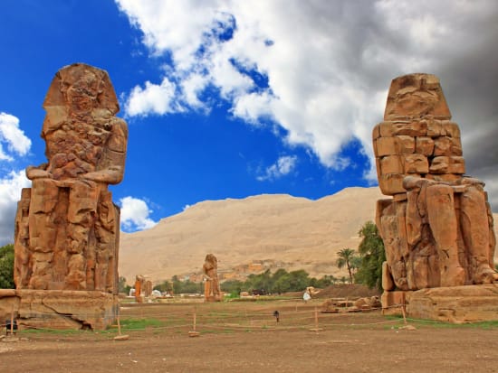 Egypt_Luxor_Colossi of_Memnon_shutterstock_408449143