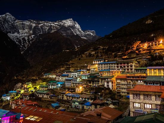 namche_at_night