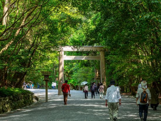 伊勢神宮バスツアー 二見興玉神社（夫婦岩）巡り 伊勢シーパラダイス入場券付・昼食付プランあり＜JR新大阪駅発＞