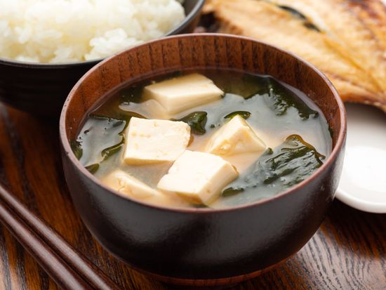 Japan_generic_food_miso soup_pixta_88130364_M