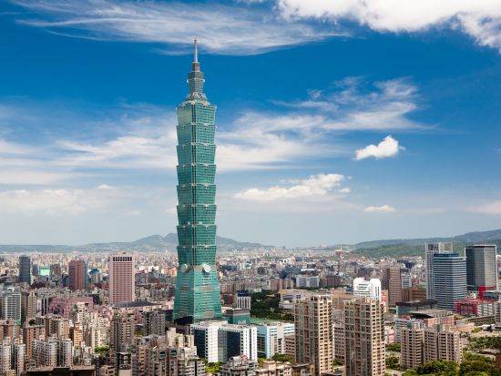 桃園空港発 貸切チャーターツアー　空港から直接台北観光へ！ ＜貸切／日本語ガイド＞ ※車1台あたり料金