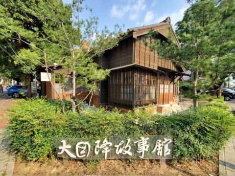 【7月1日～8月10日限定】台南玉井 観光ツアー　マンゴー狩り体験と古都台南の観光を楽しむ ＜マンゴーの試食＆昼食付き／日本語ガイド＞