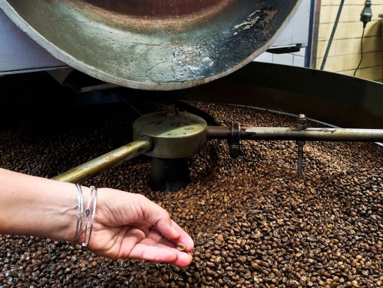 フィンランド コーヒー文化体験ツアー ロースタリー訪問＆ワークショップ お土産付き＜日本語／ヘルシンキ発＞