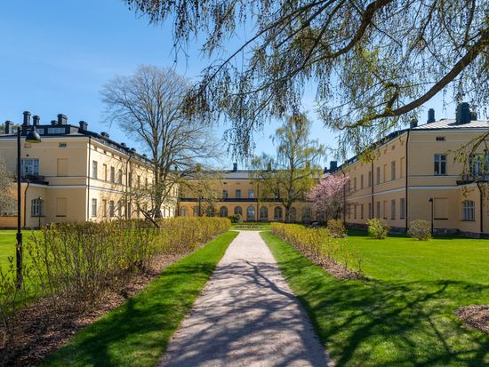 Psychiatric Hospital_AdobeStock_349291291