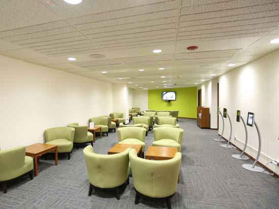 LeaLea エアポートラウンジ利用　ダニエル・K・イノウエ国際空港（旧ホノルル国際空港）出国ターミナルにあるH.I.S.専用ラウンジ　by H.I.S.ハワイ