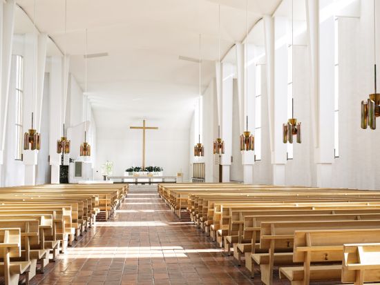 セイナヨキ アアルト建築見学ツアー　アルヴァ・アアルトの作品群「アアルトセンター」を訪問 電車チケット付き ＜日本語ガイド／ヘルシンキ発＞