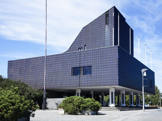 セイナヨキ アアルト建築見学ツアー　アルヴァ・アアルトの作品群「アアルトセンター」を訪問 電車チケット付き ＜日本語ガイド／ヘルシンキ発＞