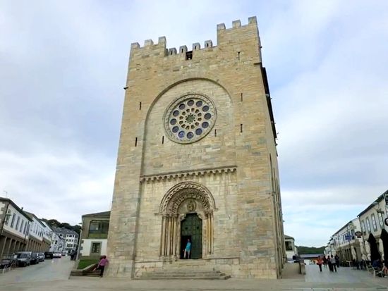 Portomarin_Church_of_San_Nicolas