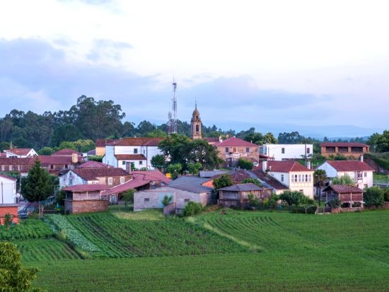 サンティアゴ・デ・コンポステーラ巡礼の旅3日間　人気の巡礼路「フランスの道」を歩く＜2泊3日／朝夕食付／エコノミー～スタンダードホテル利用／オ・ペドロウソ発＞