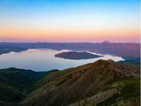 藻琴山トレッキングツアー 北海道自然100選に選ばれた「藻琴山」を登るコース！女満別空港、網走市内、弟子屈町内送迎可能＜6月～11月＞