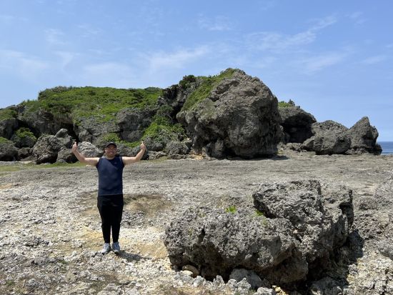 【沖縄本島 中部 恩納村 秘境ツアー】いにしえのエネルギーが満ちる秘境へ　大自然が生む感動の絶景ツアー＜一眼レフで撮影した写真を無料プレゼント＞