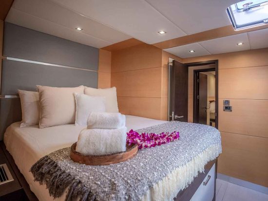 貸切ボートチャーター　豪華プライベートヨットで行くオアフ島発マウイ島宿泊クルーズ！カスタマイズ可能なプラン内容＜1～6泊／食事3食付き／ケワロ湾発＞