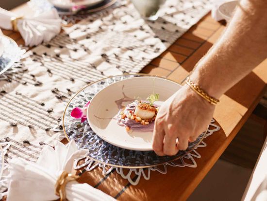 貸切ボートチャーター　豪華プライベートヨットで行くオアフ島発マウイ島宿泊クルーズ！カスタマイズ可能なプラン内容＜1～6泊／食事3食付き／ケワロ湾発＞