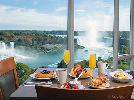 Sheraton-Fallsview-Grand-Buffet-02-600