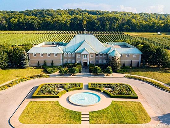 Chateau-des-Charmes-01-600