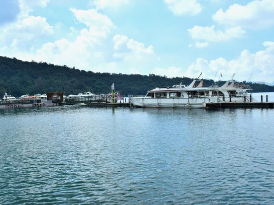 日月潭遊覧船巡り