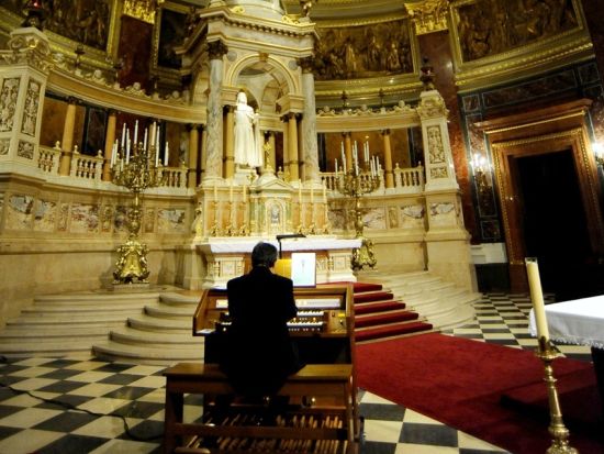 聖イシュトヴァーン大聖堂 ミニコンサート＋入場チケット事前予約＜大聖堂・展望台・宝物館入場付／ブダペスト＞