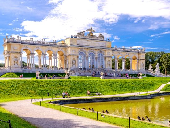 ウィーン発ブダペスト着　世界遺産ウィーン＋ブダペスト 中欧周遊ツアー＜3泊4日／月曜／1名催行／日本語＞