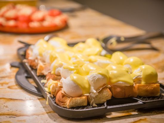 ショア（Shor）　ホテル朝食ミールクーポン　クーポン引き換え後、お好きな日時でご利用可能！＜ハイアットリージェンシー・ワイキキビーチ・リゾート＆スパ内＞