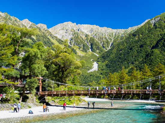 4時間滞在！ 夏の上高地を自由に散策日帰りバスツアー＜8月1日／金沢発着＞