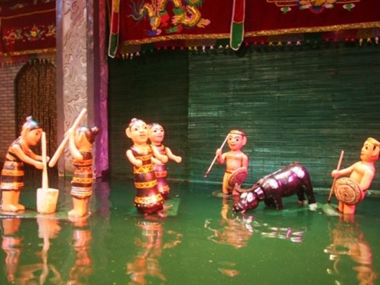 ロンヴァン水上人形劇 鑑賞チケット事前予約　1000年に渡って伝わる伝統文化を満喫！＜チケットのみ／現地集合＆解散＞