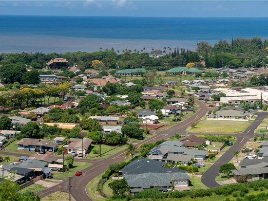 Shutterstock_2315961563