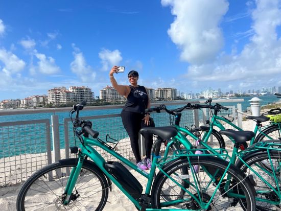 マイアミ・ビーチ　自転車レンタルサービス　電動自転車のレンタルプランあり＜2時間～＞by Unlimited Biking