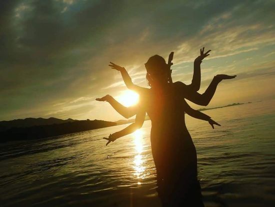 青の洞窟サンセットシュノーケル 神秘的な青の洞窟＋夕暮れの海を満喫 器材レンタル無料＜送迎あり／石垣島＞