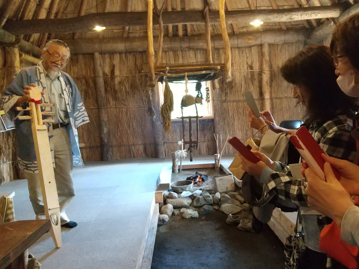 空港または札幌発着 アイヌ文化に触れる日帰りバスツアー セタプクサ号