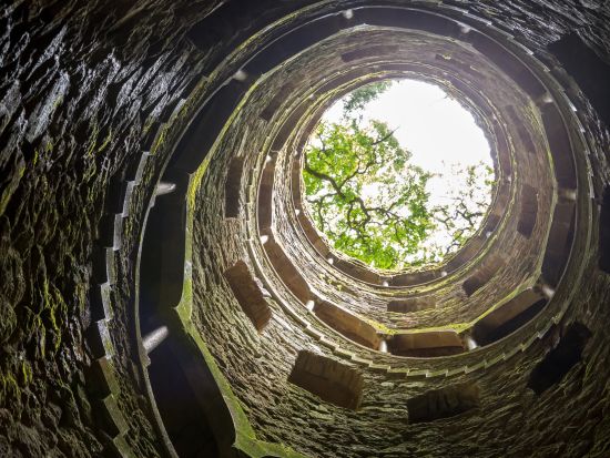 シントラ観光 1日ツアー 人気の3大宮殿を制覇！ペーナ宮殿＋シントラ宮殿＋レガレイラ宮殿＜貸切／現地語ドライバー／リスボン発＞