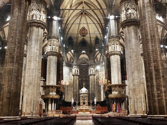 ミラノ大聖堂（ドゥオーモ）＆スフォルツェスコ城見学ツアー＜4時間／英語ガイド＞