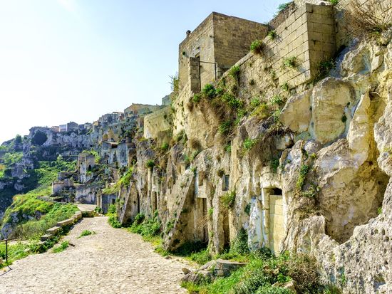 Matera_Sassi di Matera_shutterstock_643651132