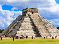 Mexico_chichen itza_shutterstock_548507557 (1)