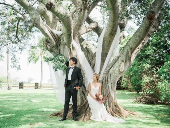 ハワイ　ガーデンフォト　ハワイカイ マウロア ガーデンプレイス　緑溢れるプライベートガーデン　ビーチフォト付きや挙式プランから選べる（撮影・衣装・メイク）